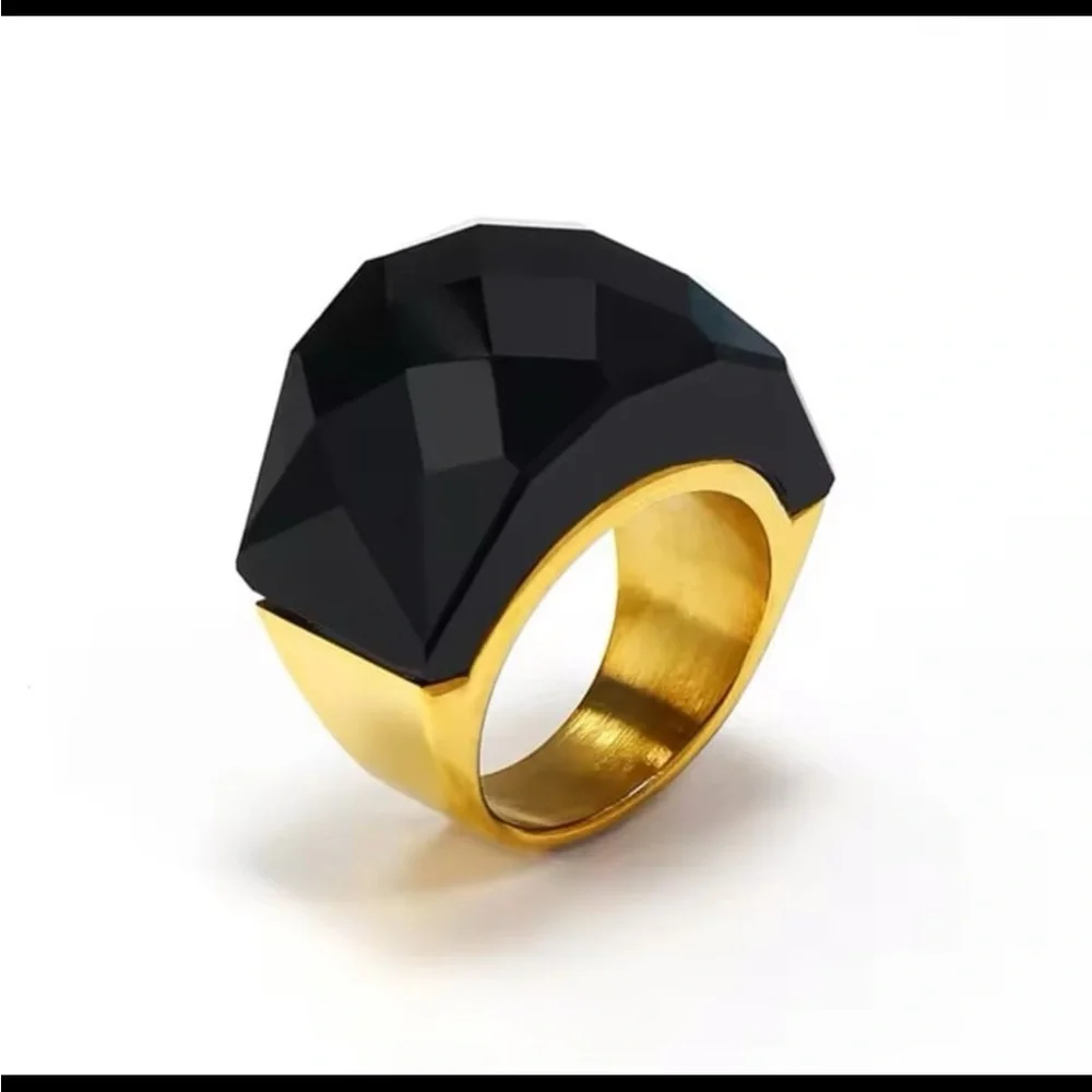 Swarovski elements gold plated ring size 7 on steel nirvana SSBG7